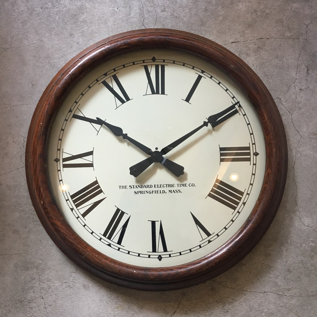 ANTIQUE 1920's THE STANDARD ELECTRIC TIME Co. “ROUND WALL CLOCK