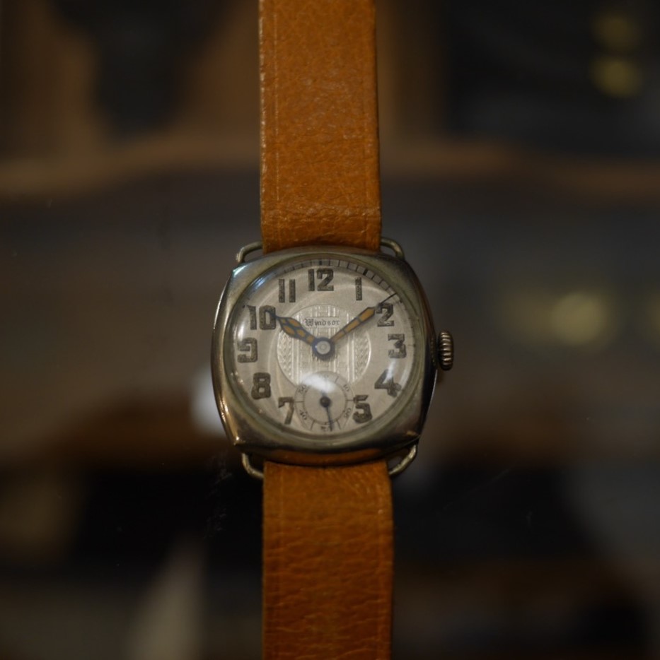 1930's Antique “WINDSOR” Cushion Case Wrist Watch | SIGNAL GARMENTS